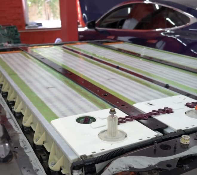 Ремонт батарей Tesla