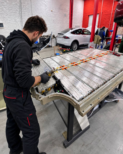 Tesla Battery Maintenance. Tesla Model S / Model X Umbrella Valve Cleaning