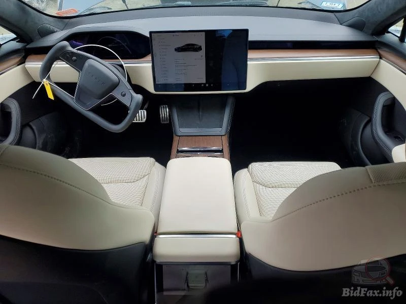 Tesla Model S Plaid 2022  Фото №2