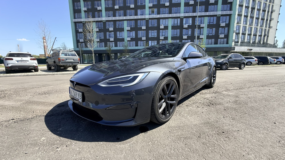 Tesla Model S Plaid 2021  Фото №2