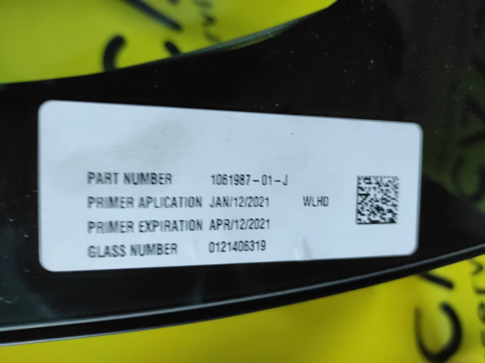 Лобовое стекло с подогревом АП 2.5/3.0 Tesla Model S 2017-2021 1061987-01-J  Фото №4