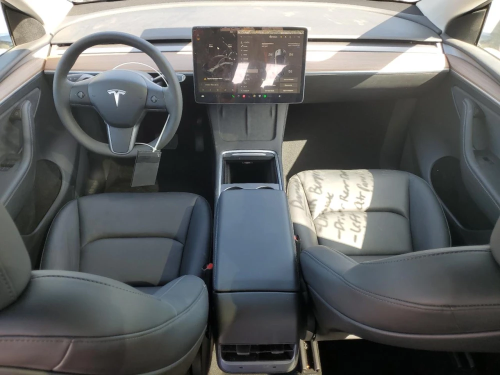 TESLA MODEL Y 2025  Фото №7