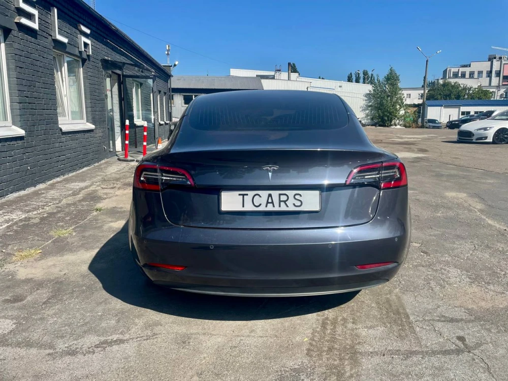 Tesla Model 3  Standard Plus 2020  Фото №5