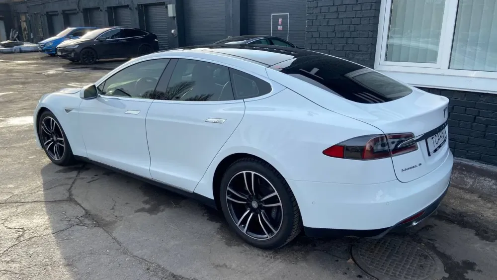 Tesla Model S AP 1 85D 2015  Фото №24