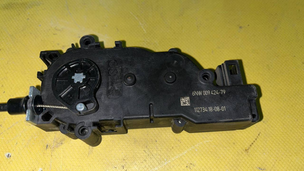 Замок кришки багажника Tesla model S 12-25,model X 15-25 6006654-00-B  Фото №2