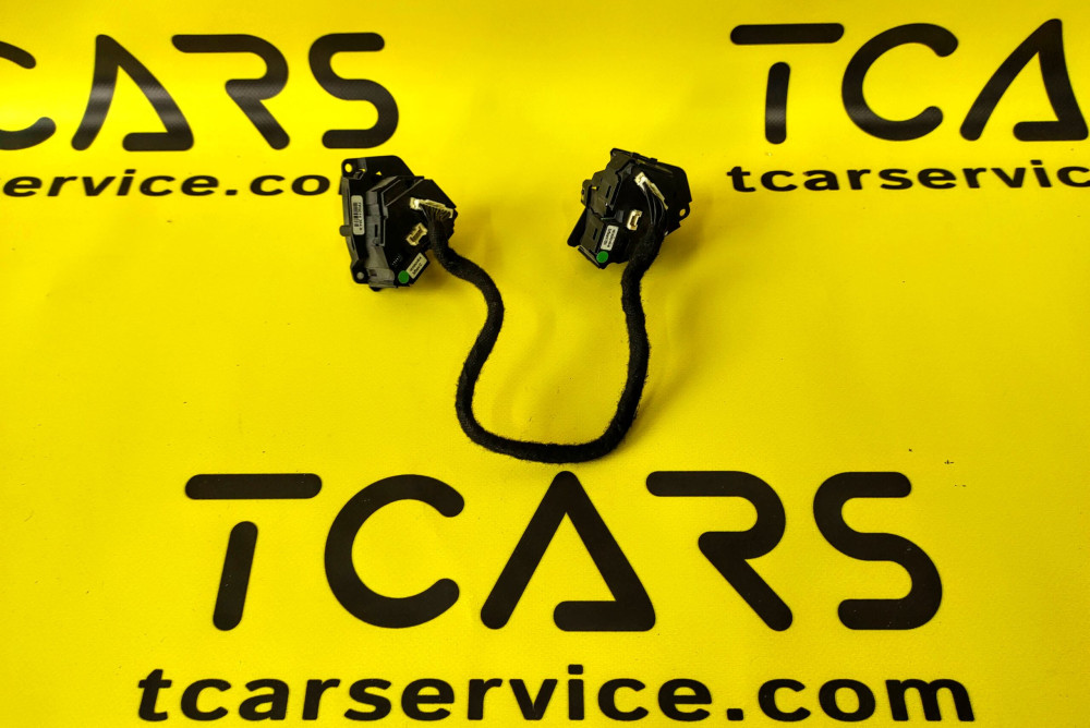 Модулі кнопок керування у рульовому колесі Tesla Model S 2012-2021, X 2015-2021 1013242-00-E  Фото №2