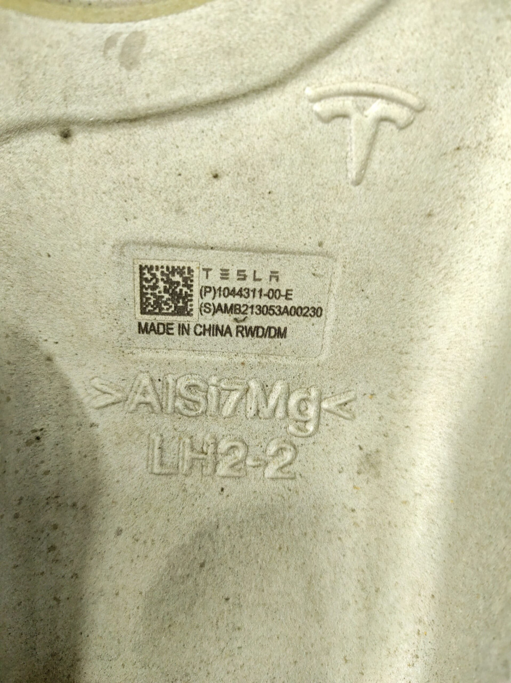 Поворотный кулак передней подвески левый Tesla Model 3 2017-2023 1044311-00-E  Фото №3