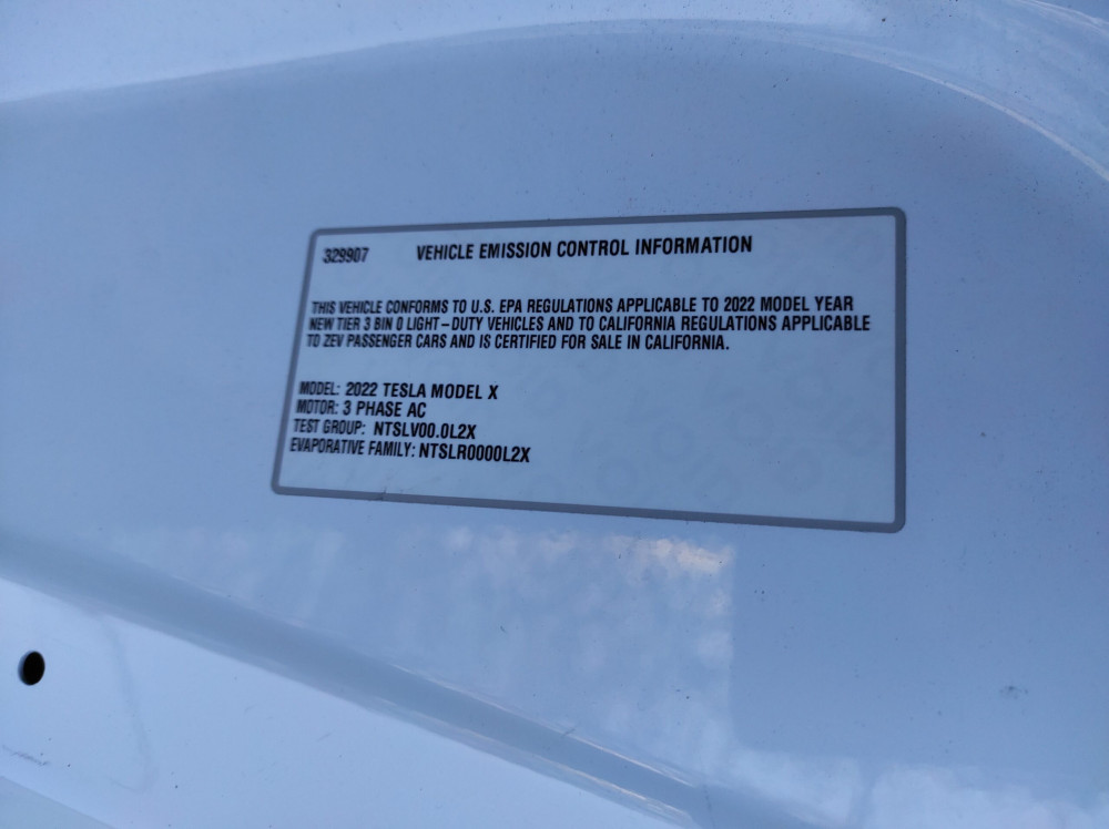 Tesla Model XP 2021- Hood Bonnet Panel Cover (White) OEM (used) 1570486-11-A  Photo №13