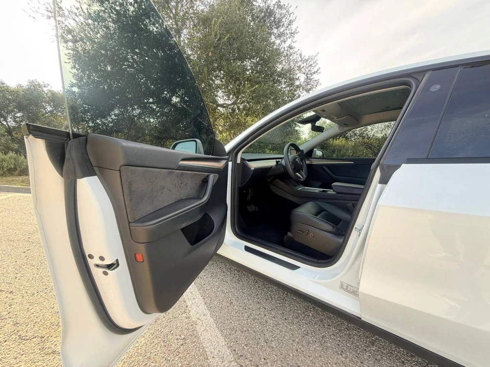 Tesla Model Y DM LR 2023  Фото №14