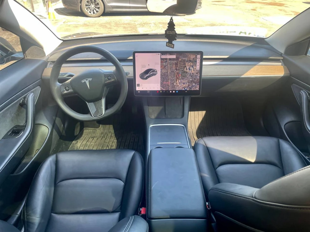 Tesla Model 3  Standard Plus 2020  Фото №6