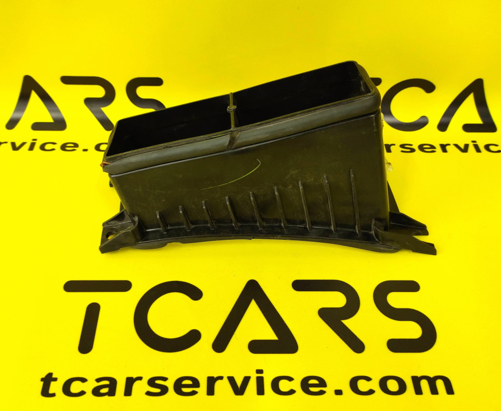 З'єднувальний повітропровід приймального повітропроводу корпусу HEPA фільтра салону та кліматичної установки Tesla Model S 2016-2021, X 2015-2021 1046211-00-G  Фото №4