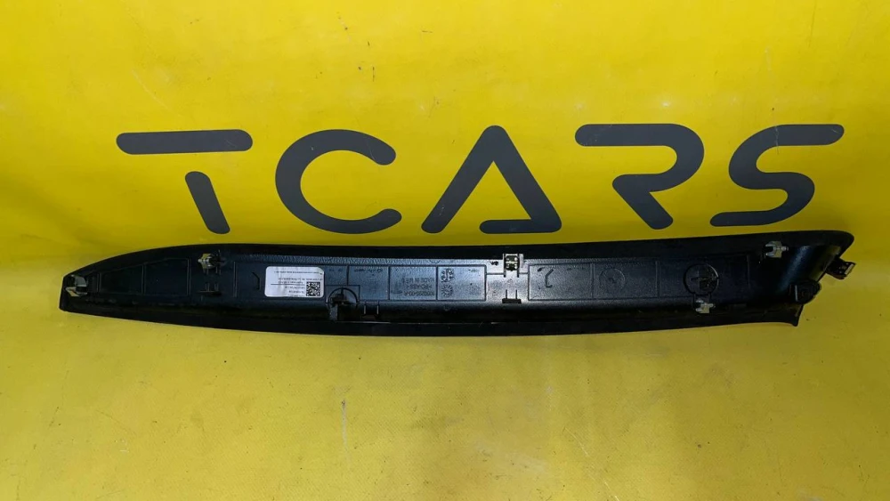 Накладка декоративна під сонцезахисний козирок магніт права ALCANTARA BLK Tesla model X 15-25 1050294-00-J  Фото №2