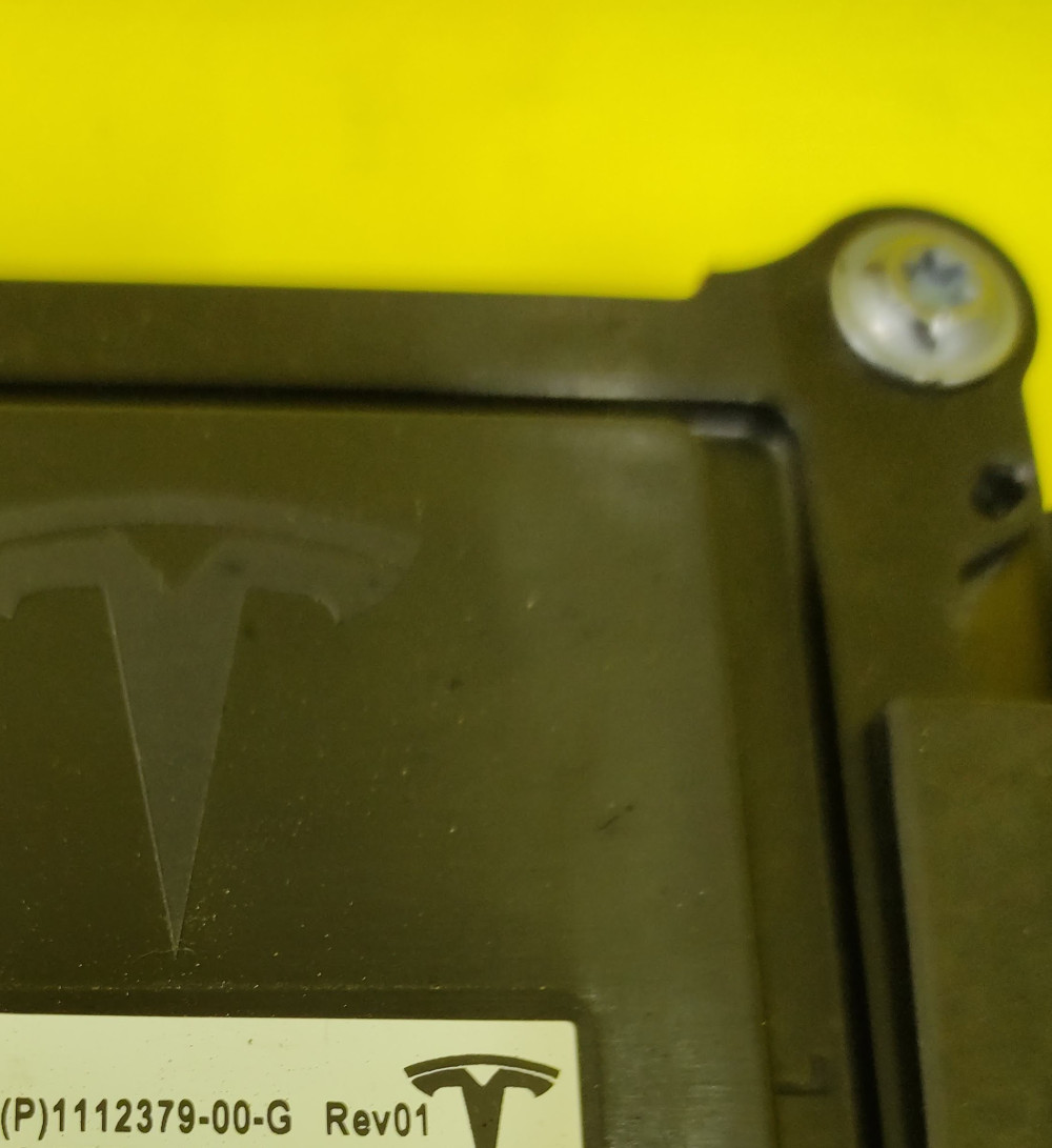 Tesla Model S 2016-2021 EFUSE Control Unit Box Variant Rev01 OEM (used) 1112379-00-H  Photo №3