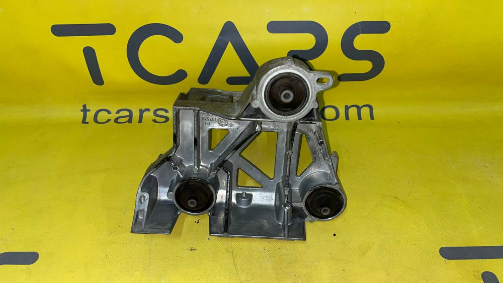 Кронштейн компресора кондиціонера Tesla model Y,3  1506443-00-E  Фото №2