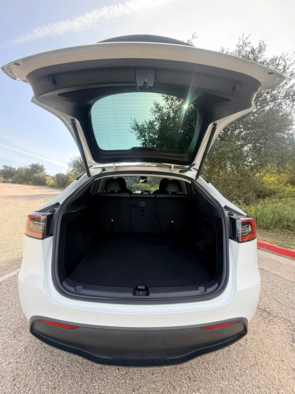 Tesla Model Y DM LR 2023  Фото №8