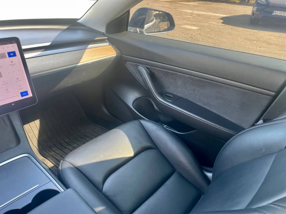 Tesla Model 3  Standard Plus 2020  Фото №11