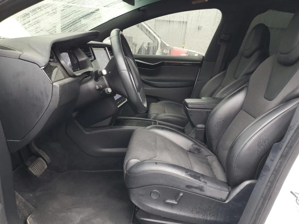 TESLA MODEL X 75D 2018  Фото №7