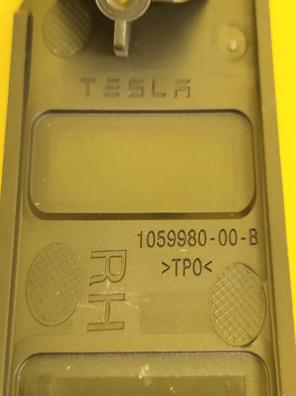 Tesla Model S 2016-2021 Front Fog Lamp Bracket Right Side OEM (new) 1059980-00-B  Photo №3