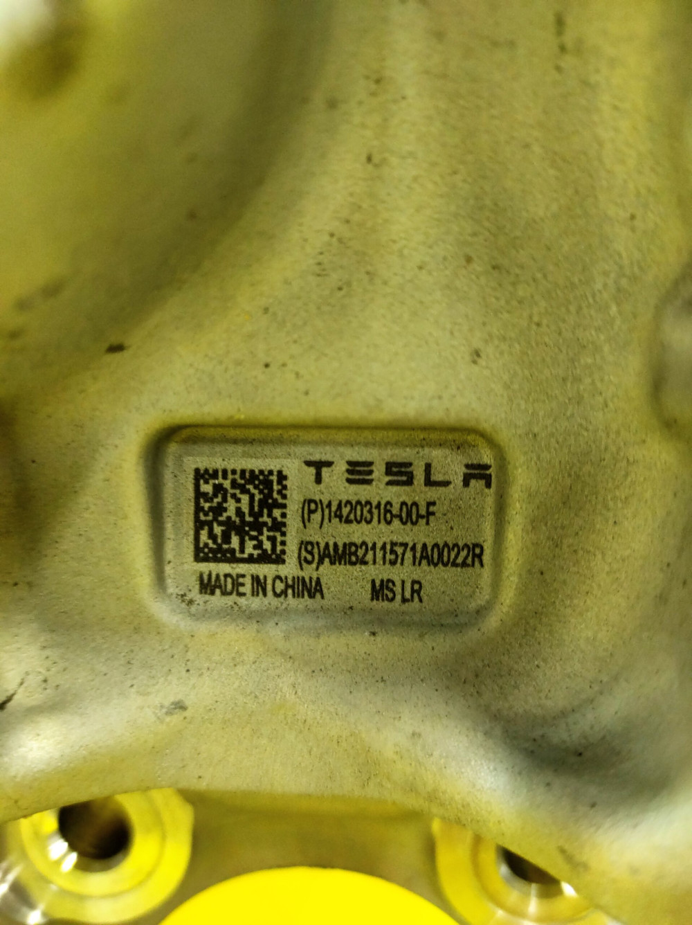 Поворотний кулак передній правий Tesla Model SP 2021- 1420316-00-J(F)  Фото №3