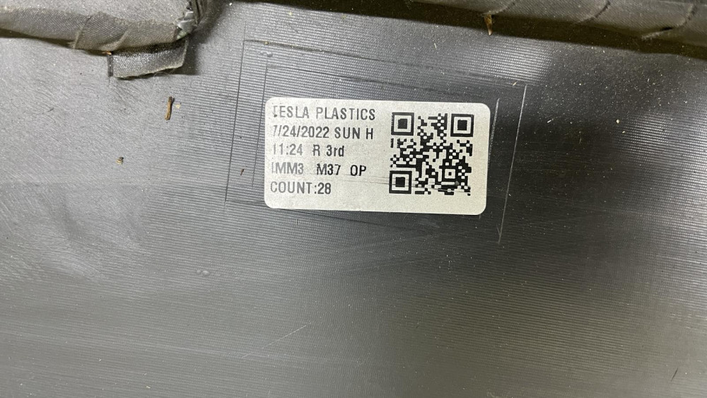 Бампер задний голый Tesla Model X 2021 - 25 оригинал 1034804-S0-B  Фото №8