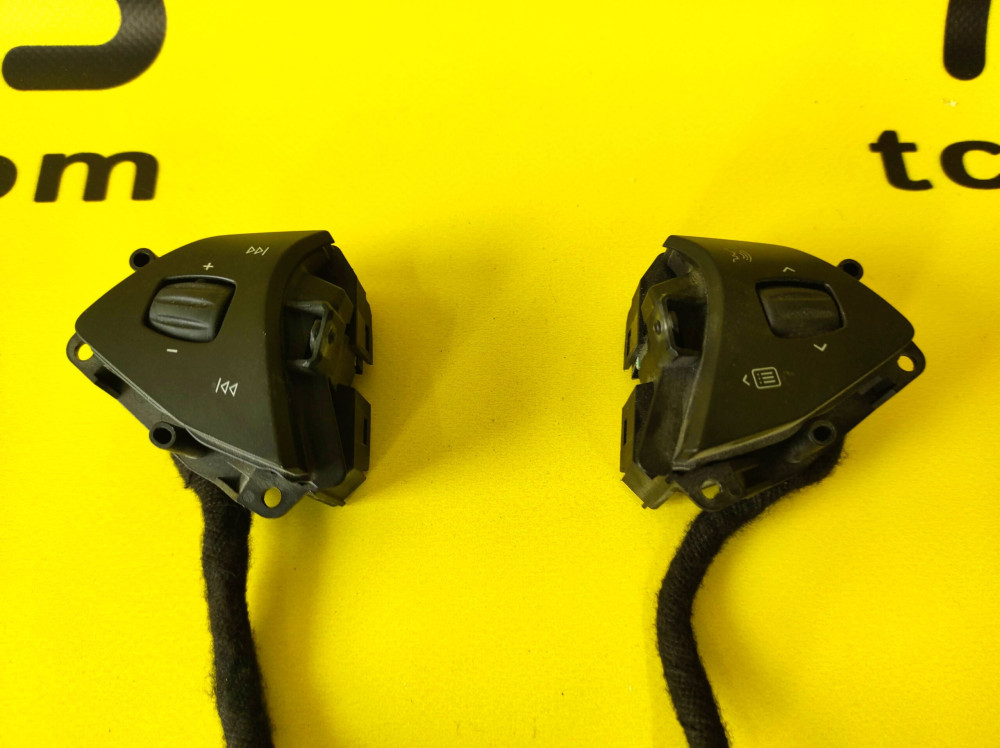 Tesla Model S 2016-2021, X 2015-2021 Steering Wheel Control Switch Modules and Harness Assembly OEM (used) 1013242-00-H  Photo №3