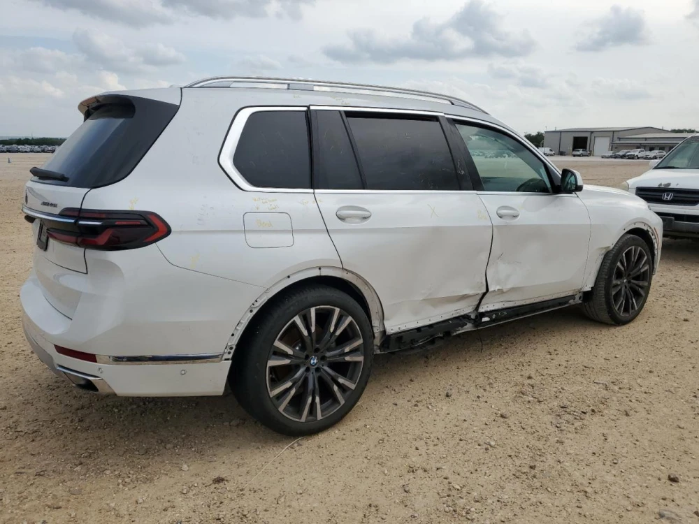 Bmw X7 Xdrive40I 2024  3.0L  Фото №5