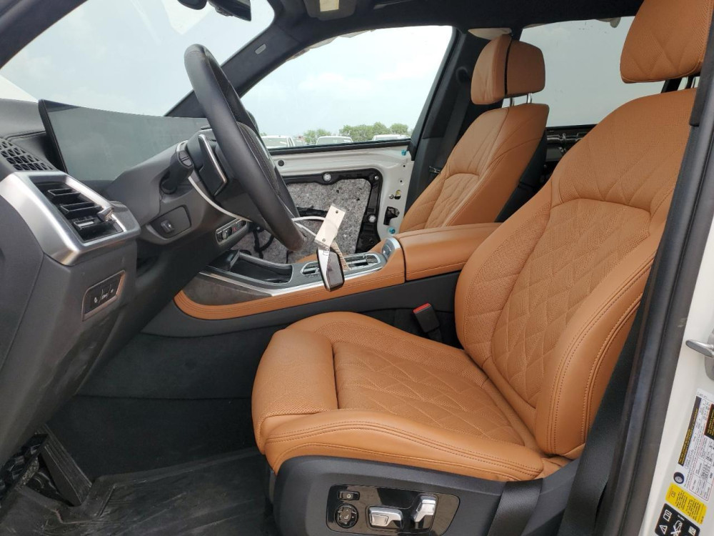 Bmw X7 Xdrive40I 2024  3.0L  Фото №8