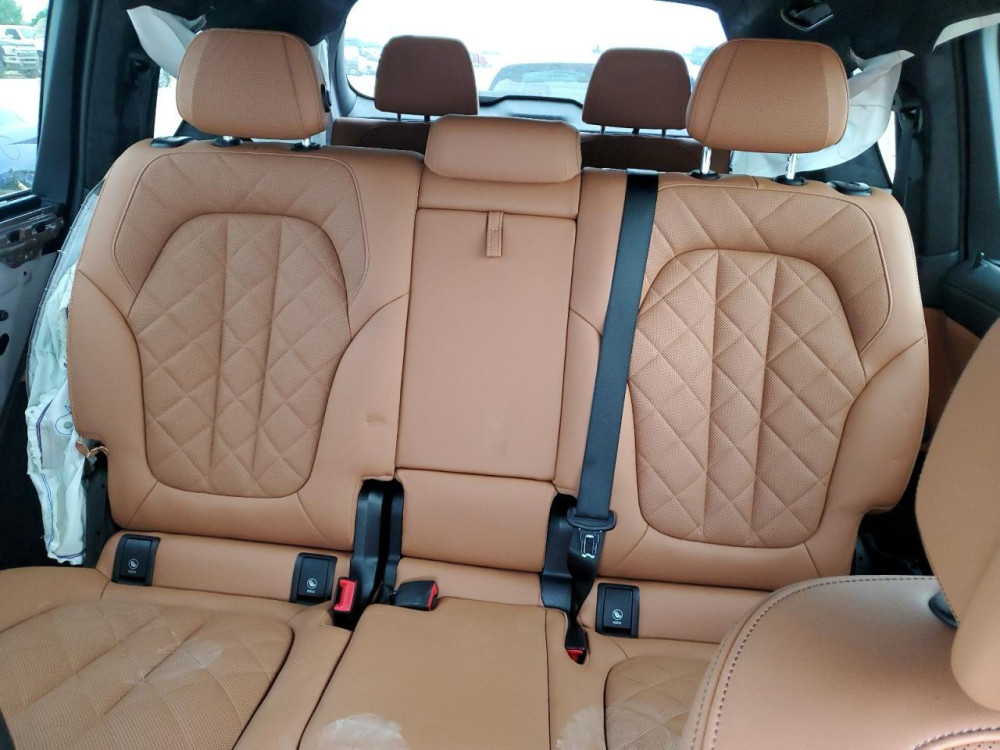 Bmw X7 Xdrive40I 2024  3.0L  Фото №9