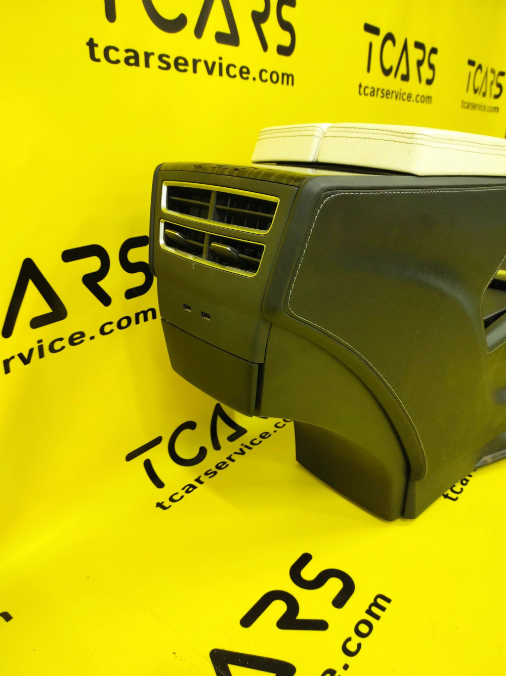 Центральная консоль с подлокотником и вещевым отделением White Tesla Model S 2016-2021, X 2015-2021 1026728-SX-W  Фото №6