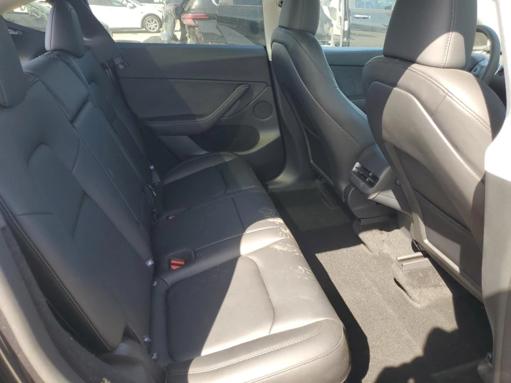 TESLA MODEL Y 2025  Фото №10