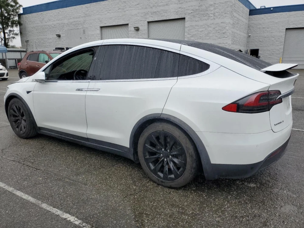 TESLA MODEL X 75D 2018  Фото №3