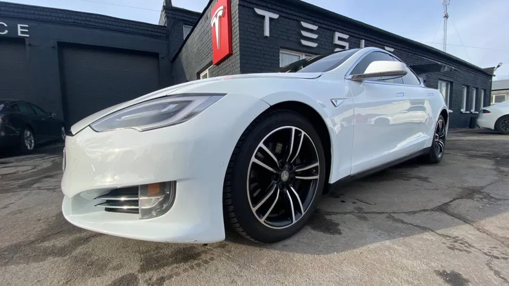 Tesla Model S AP 1 85D 2015  Фото №8