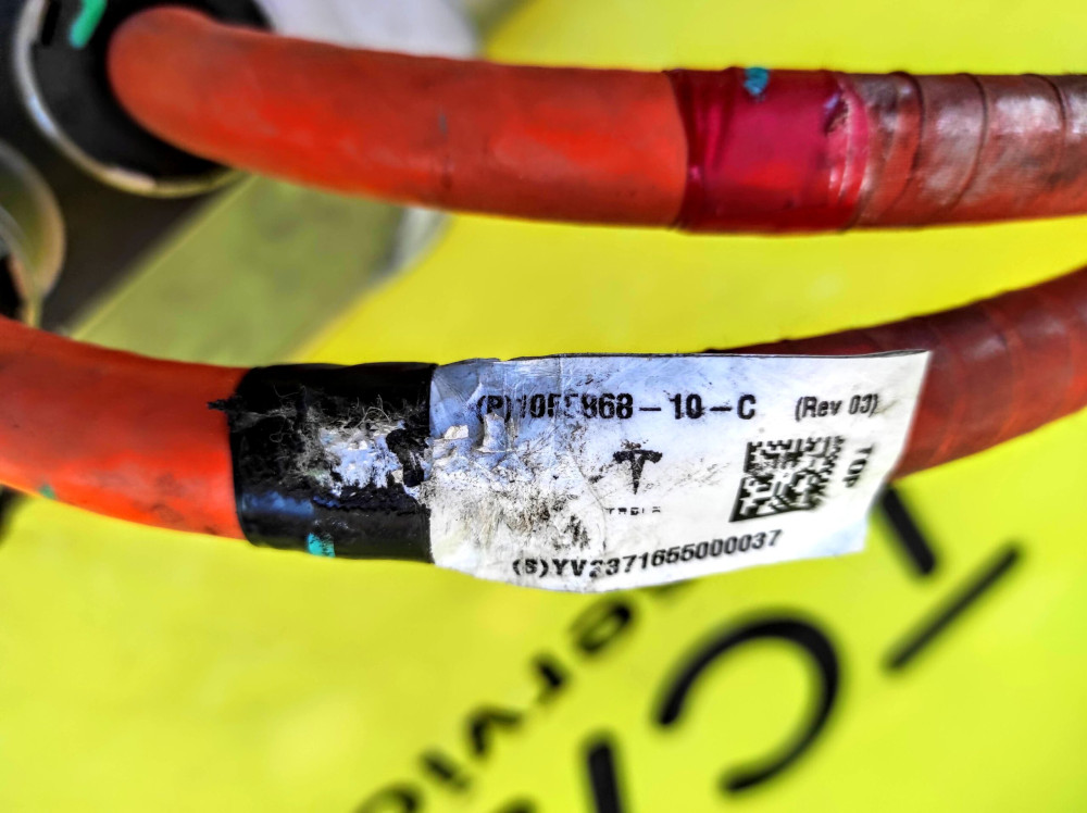 Спліттер високовольтної системи в зборі з проводами великий мотор Tesla Model S 2016-2021 1062600-10-B, 1055874-10-C, 1055868-10-C, 1038775-10-F  Фото №4