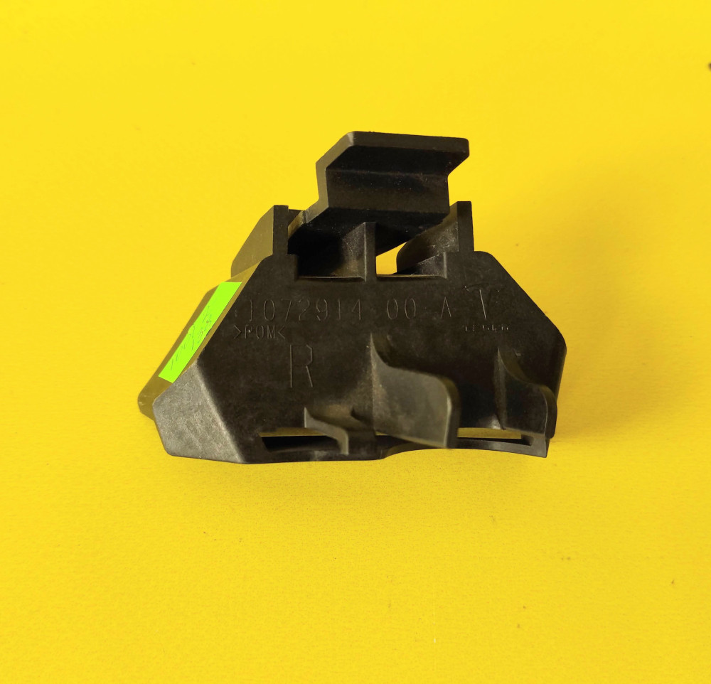 Направляющая переднего бампера нижняя правая Tesla Model S 2016-2021 1072914-00-B  Фото №3