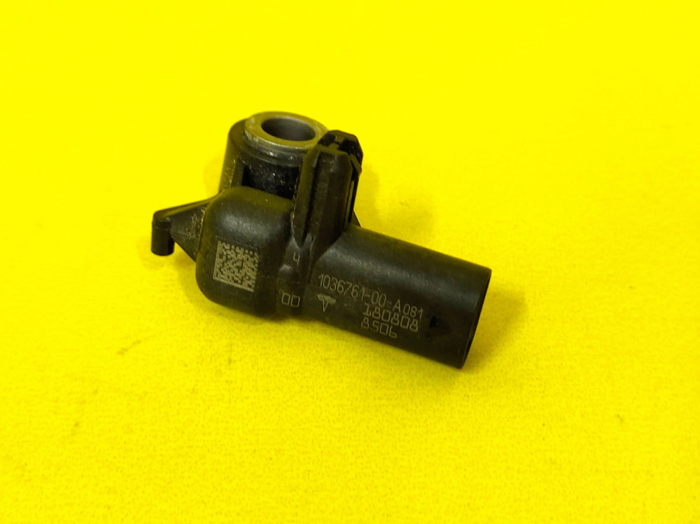 Датчик удару в стійці B/C Tesla Model S 2016-2021, X 2015-2021, 3 2017-2023, Y 2020-2024 1036761-00-A  Фото №3