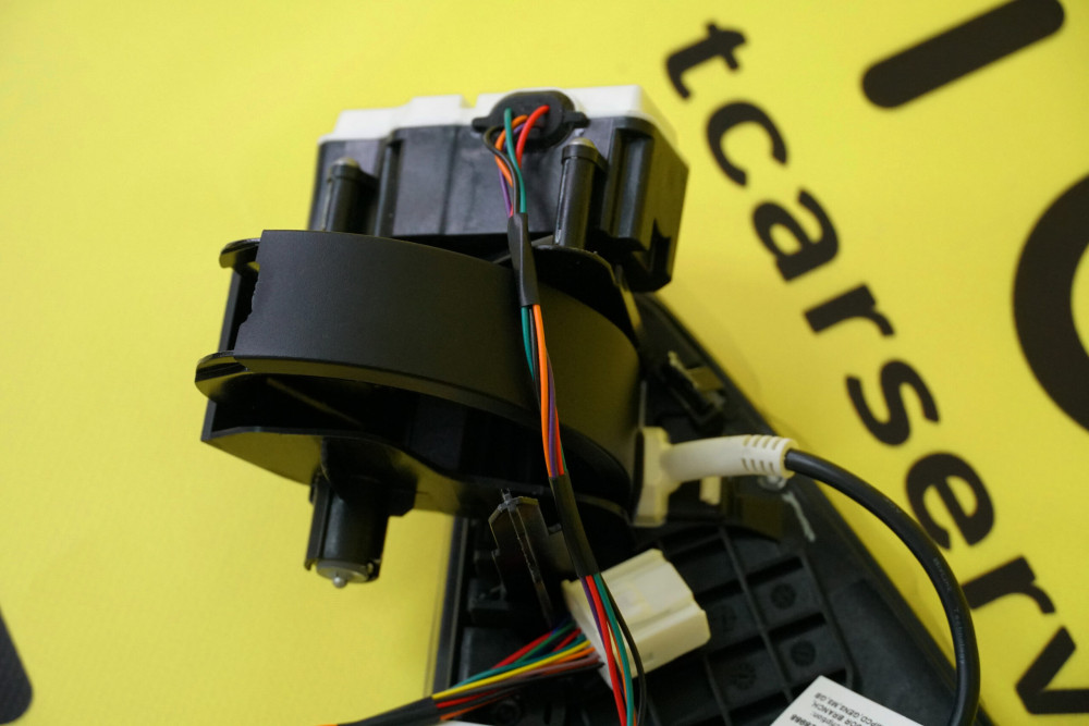 Tesla Model Y 2020-2025, 3 2017-2023 Charge Port Door - North America Charging  Standard (NACS) OEM (new) 1566302-10-J  Photo №3