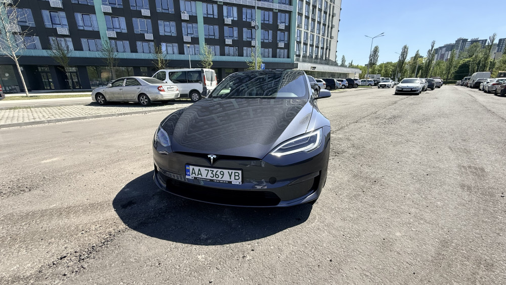 Tesla Model S Plaid 2021  Фото №3