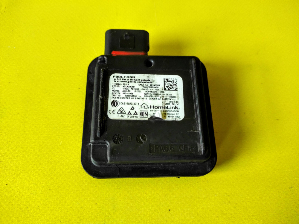 Tesla Model S 2015-2021, SP 2021-, X 2015-2021, XP 2021-, Y, 3 HOMELINK V Option 2 Control Module OEM (used) 1114984-00-B  Photo №3