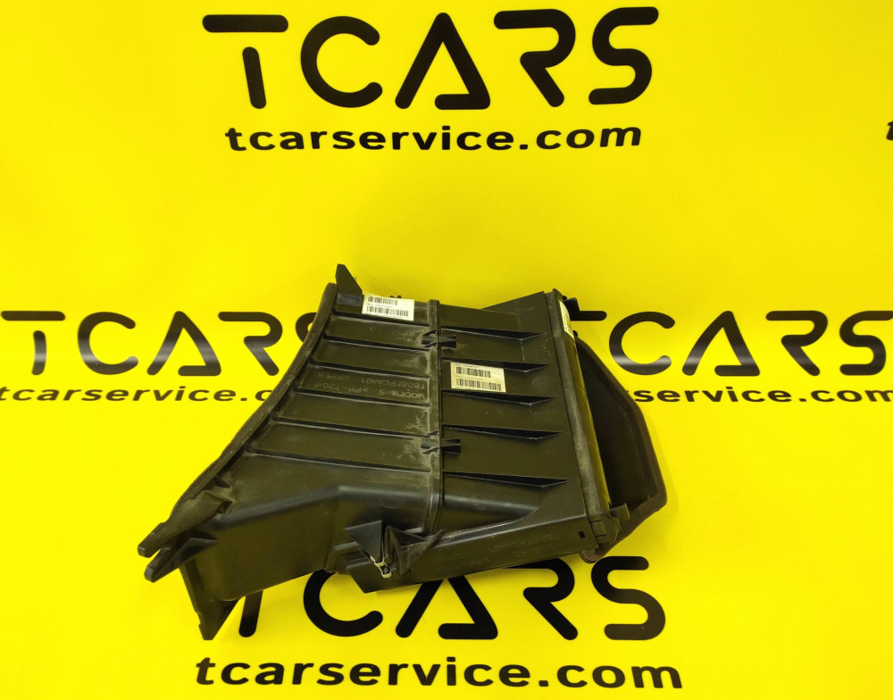 Корпус фільтра салону в зборі зі сполучним повітроводом Tesla Model S 2012-2016 1006384-00-C  Фото №4