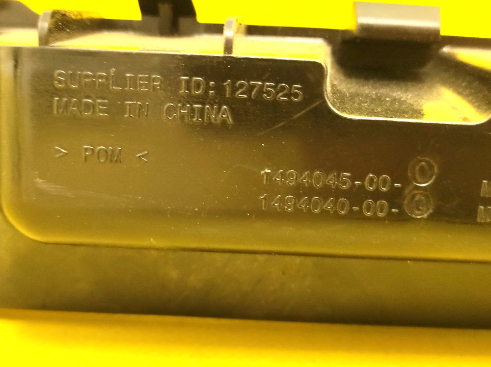 Кронштейн направляющий заднего бампера по центру Tesla Model Y 2020-2024 1494045-00-B  Фото №4