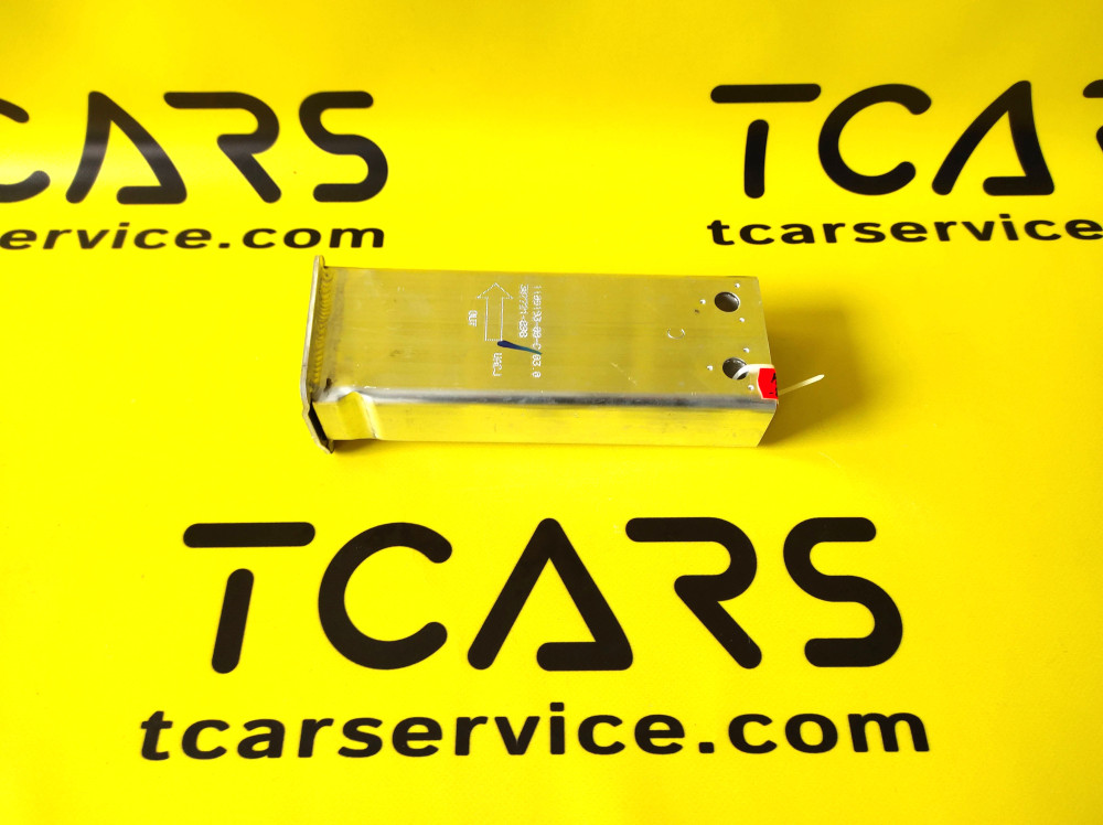 Кронштейн нижнього підсилювача переднього бампера Tesla Model 3, Y 1109193-00-C  Фото №2