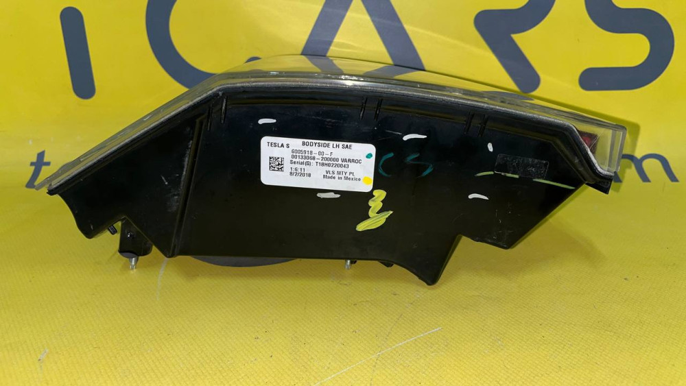 Лівий задній зовнішній ліхтар Tesla Model S (США) OEM 6005918-00-F  Фото №4