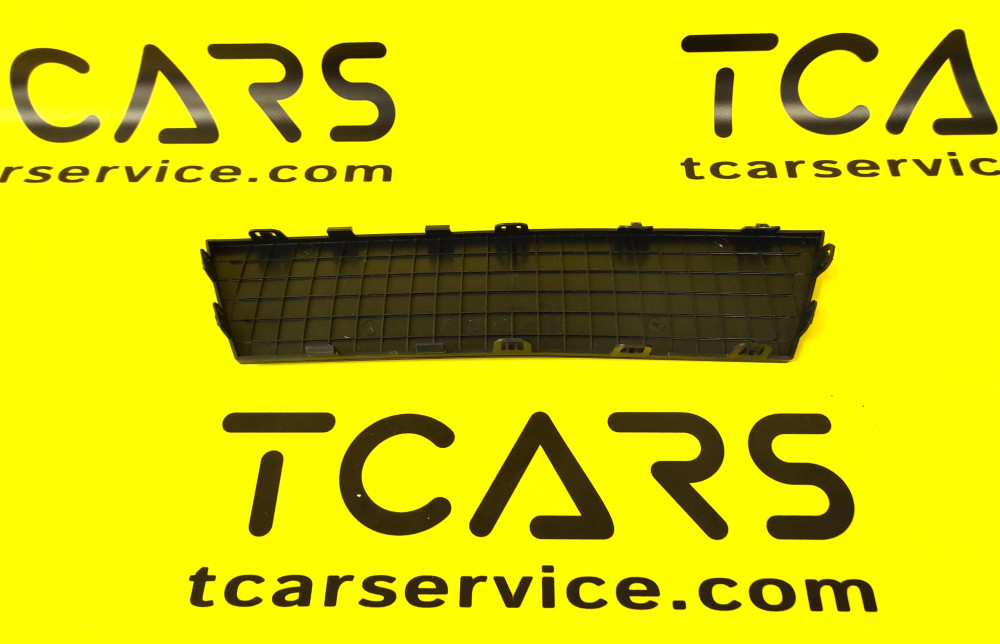 Накладка (заглушка) буксировочного крюка фаркопа в нижней накладке заднего бампера Tesla Model Y 2020-2025 1494009-00-C  Фото №2