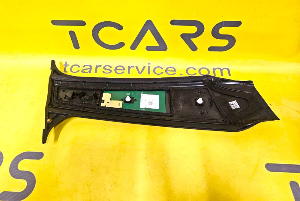 Tesla Model Y 2020-2025 Right Side B-Pillar Applique with Side Camera RH OEM (used) 1506886-00-H  Photo №2
