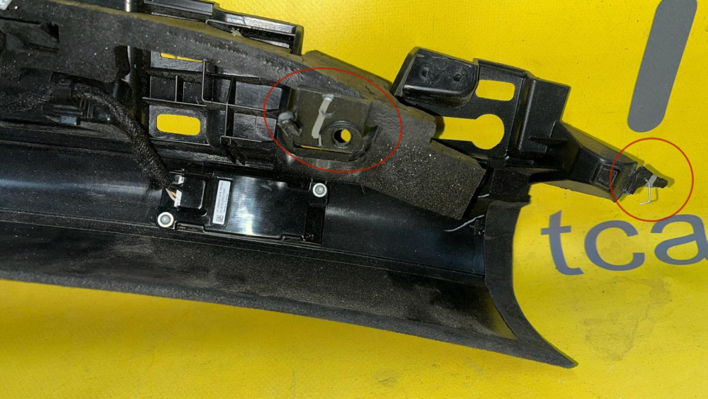 Tesla Model X Palladium 2021-2025 Front Right Upper A-Pillar Interior Trim Cover OEM (used) 1622454-99-D (1622454-96-C)  Photo №2