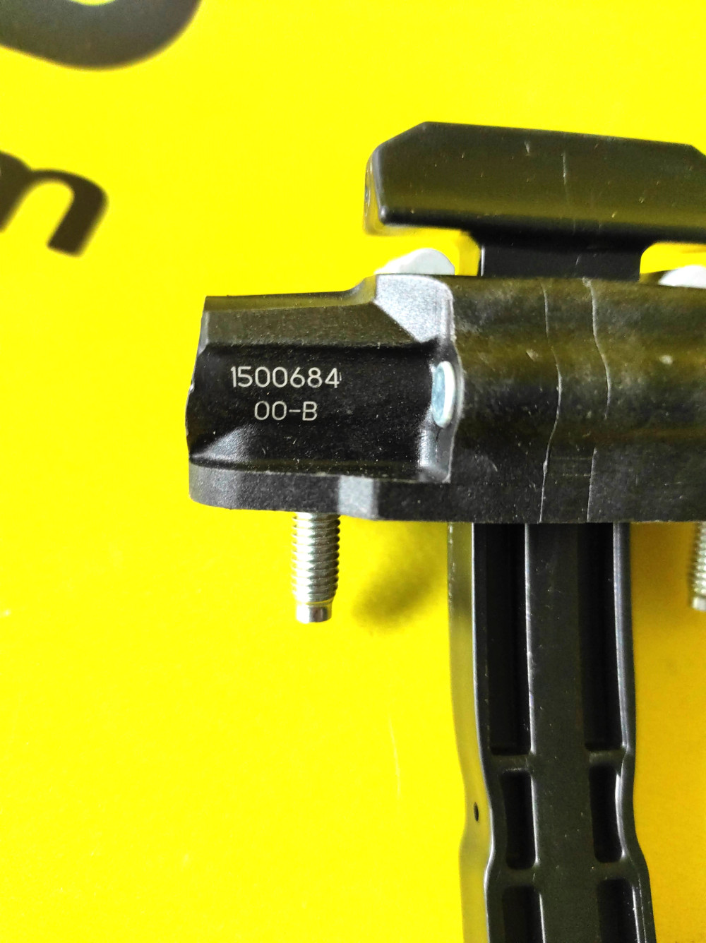 Обмежувач відчинення задніх дверей ліворуч і праворуч Tesla Model Y 2020-2025, Y Juniper 1500684-00-B  Фото №4