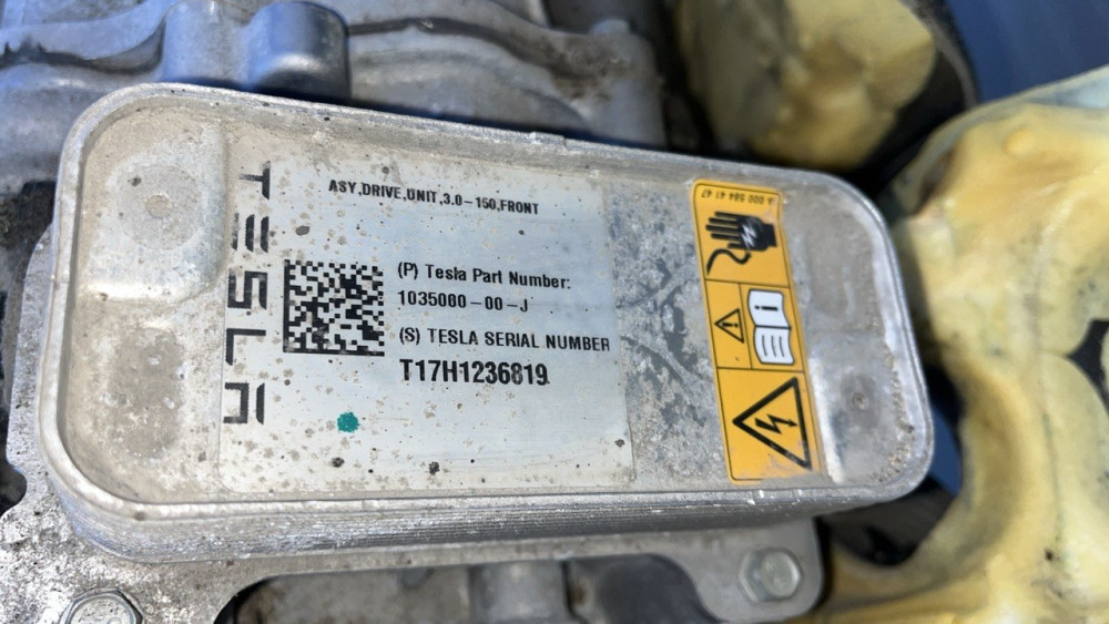 Передній електродвигун Tesla Model S 12-21 / Model X 15-21 1035000-00-J  Фото №2