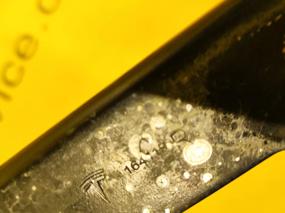 Петля капота права Tesla Model Y 2020-2025 1660527-00-A  Фото №2