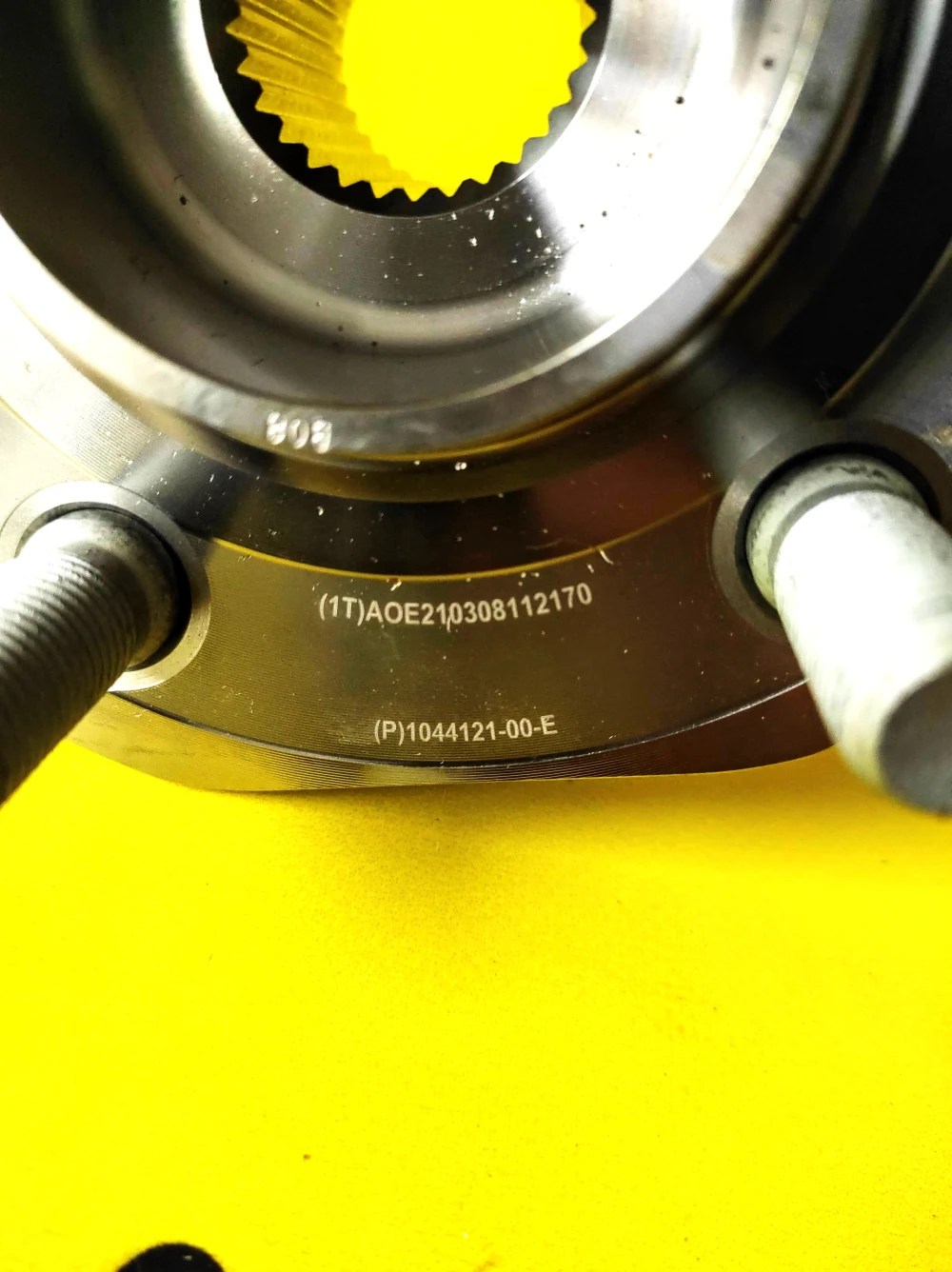 Tesla Model Y 2020-2025, 3 2017-2023 Driven HUB Assembly - 150MM Flange OEM (new) 1044121-00-E  Photo №3