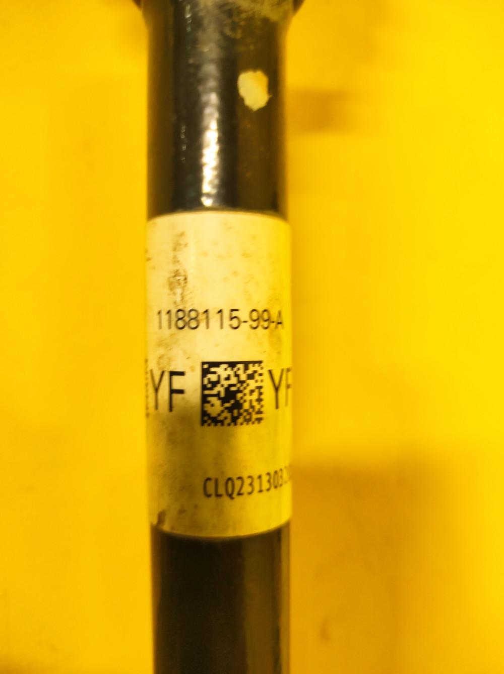 Tesla Model Y 2020-2025 Front Left and Right Halfshaft - 25MMx565MM OEM (used) 1188115-99-A  Photo №3